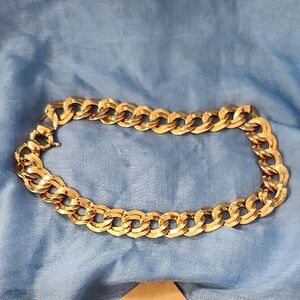 Vintage Style Chunky Gold Double Link Choker Necklace.